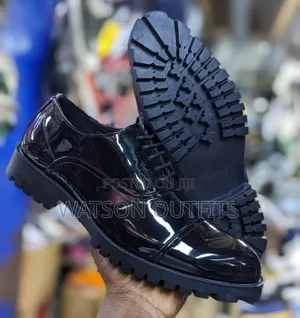 Viatu or Shoes Tastily Worn
