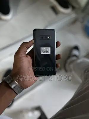 Samsung Galaxy S10e 128 GB Black