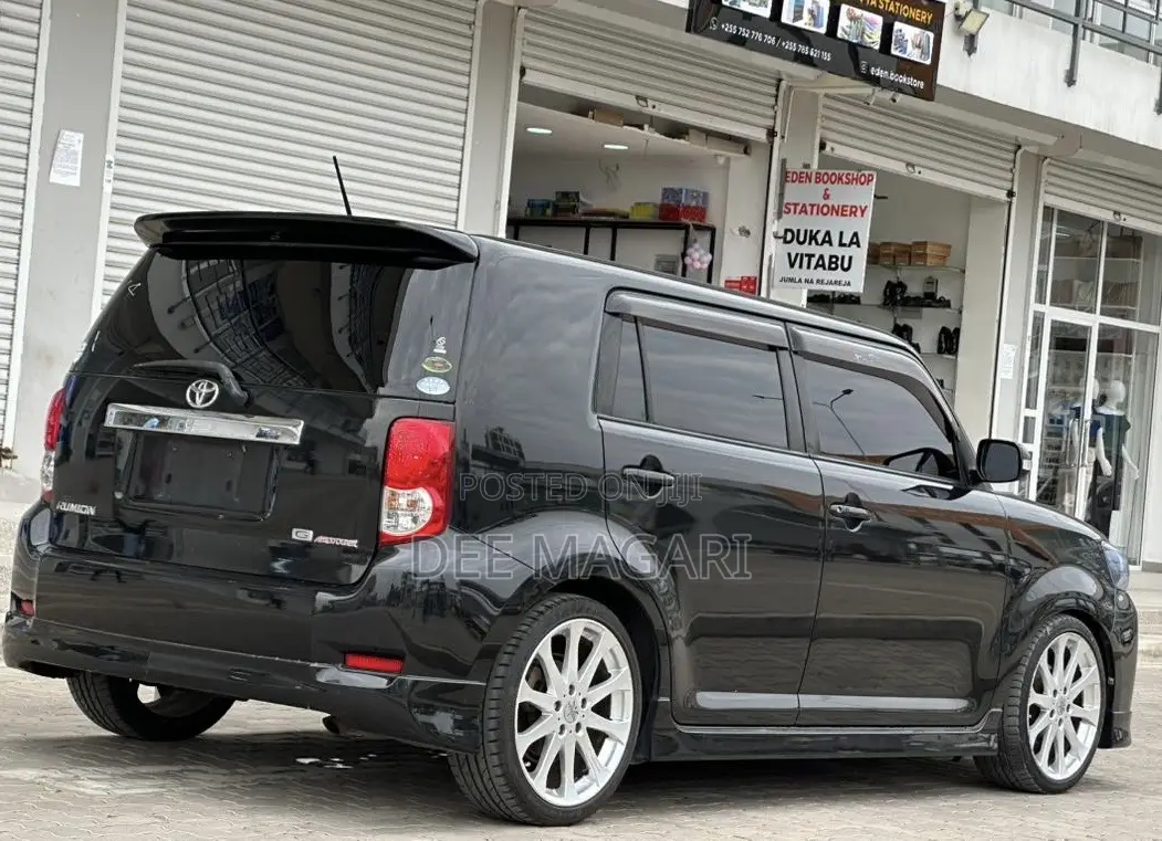 Toyota Corolla Rumion 2008 Black