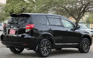 Toyota Vanguard 2012 Black