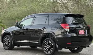 Toyota Vanguard 2012 Black