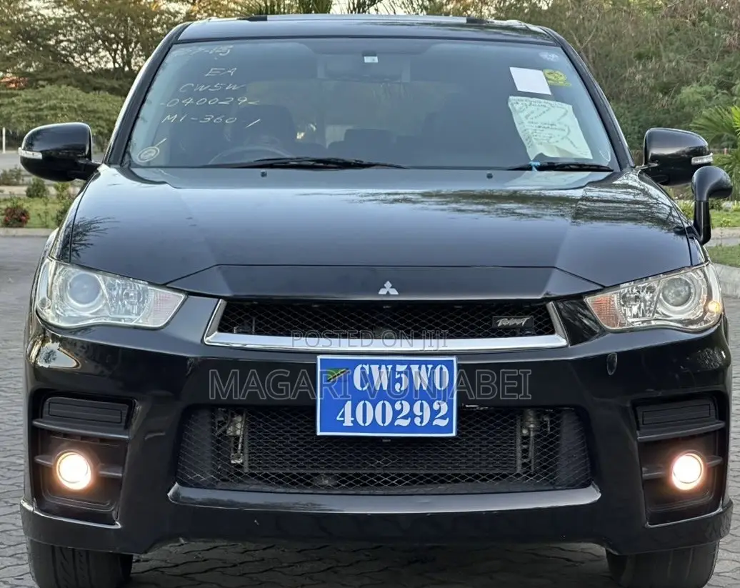 Mitsubishi Outlander 2012 Black
