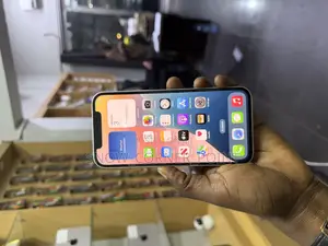 Apple iPhone 12 64 GB Pink
