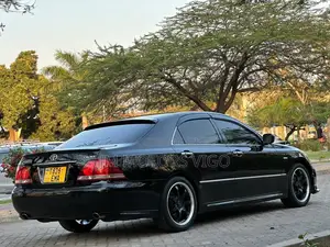 Toyota Crown 2006 Black