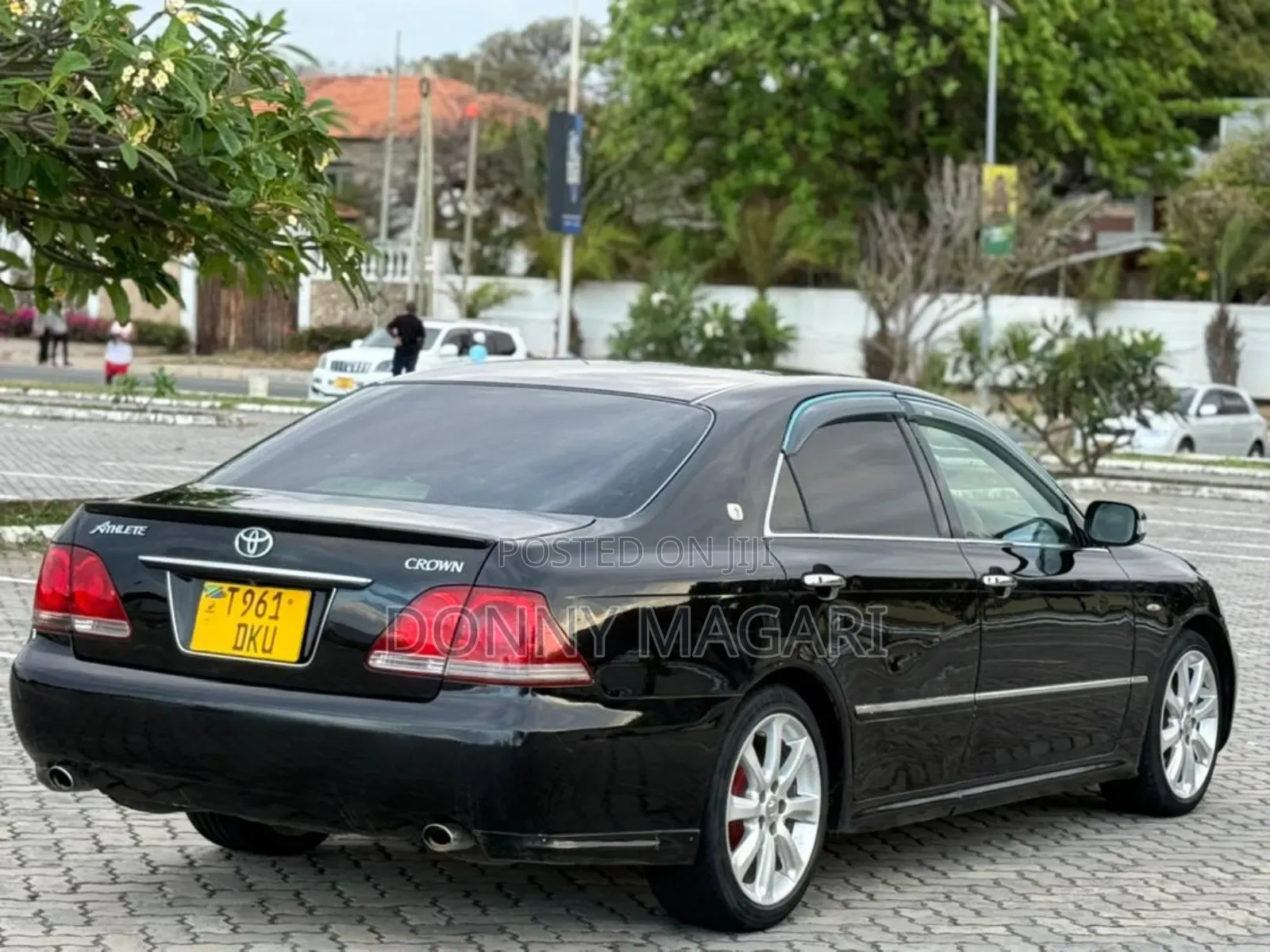 Toyota Crown 2006 Black