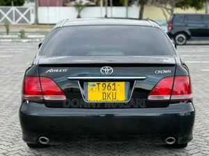 Toyota Crown 2006 Black