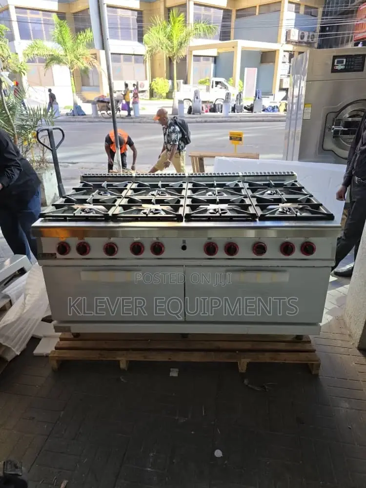 8 Burners Commercial Gas Range Cooker With Gas Oven
