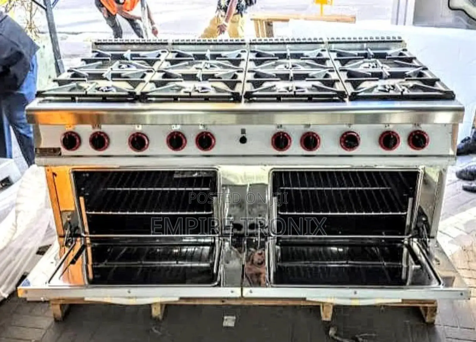 Wg-Gh-987aa – 8-Burner Gas Range With Oven – Commercial LPG
