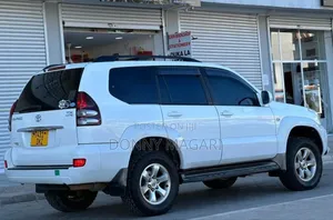 Toyota Land Cruiser Prado 2005 White