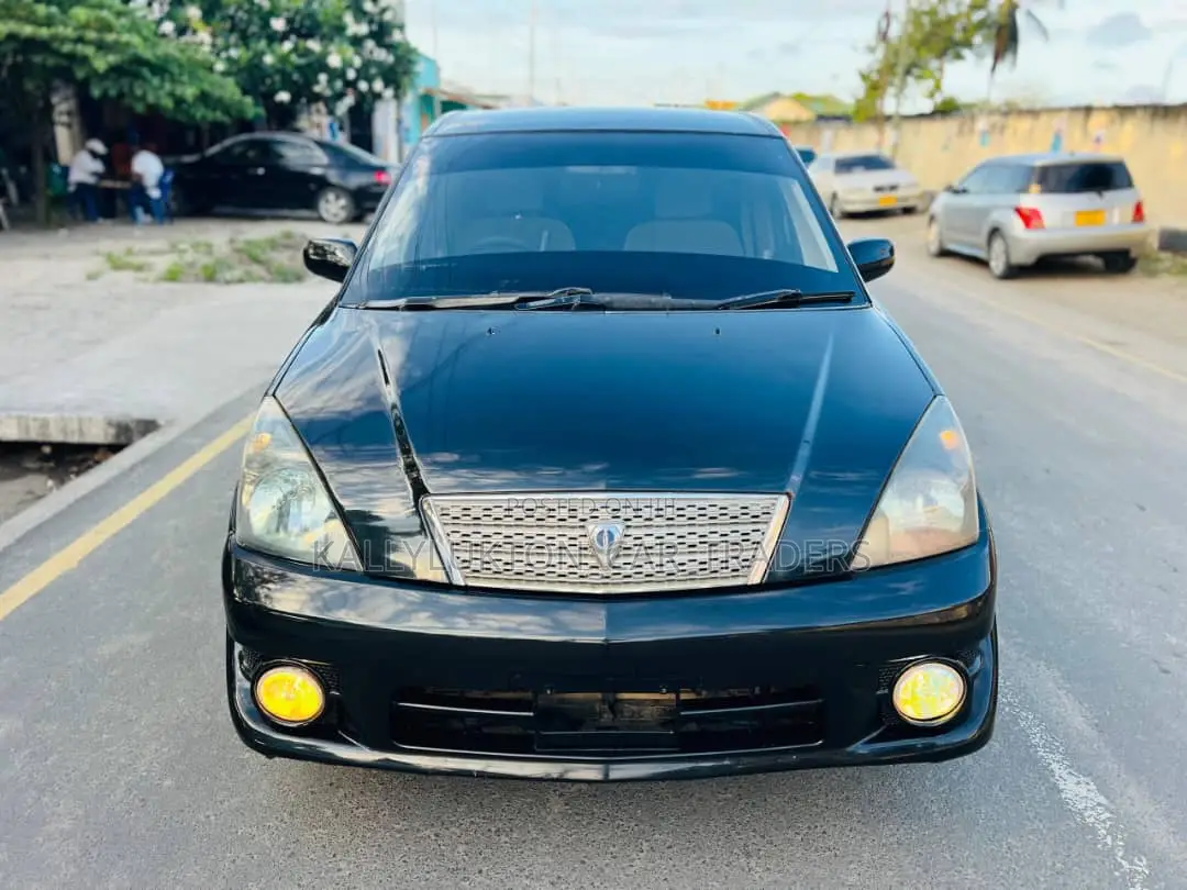 Toyota Opa 2004 Black