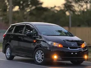 Toyota Wish 2018 Black