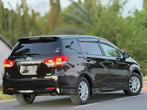 Toyota Wish 2018 Black