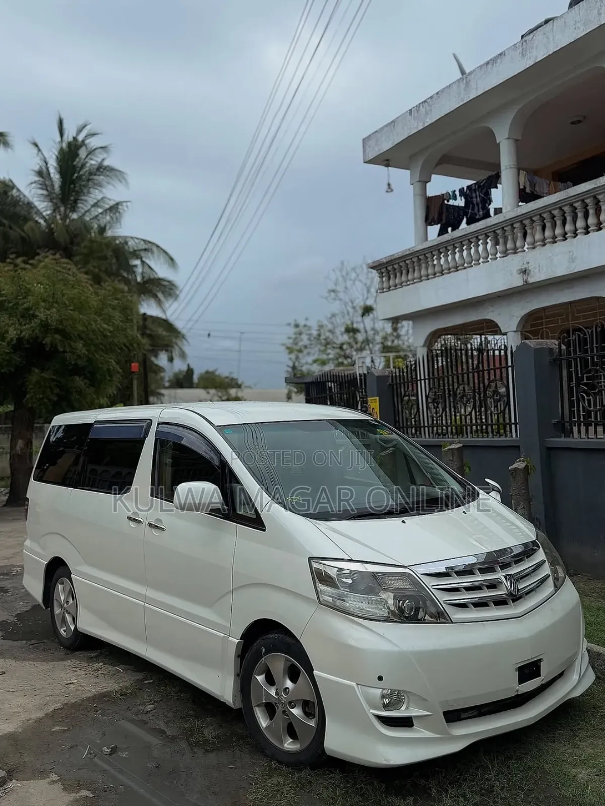 Toyota Alphard 2006 White