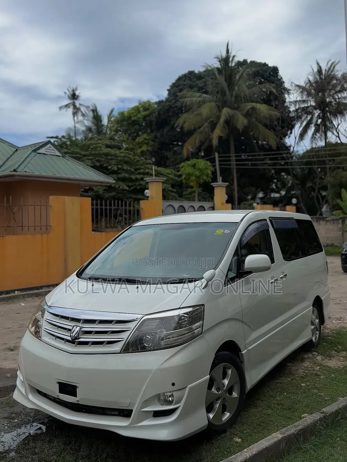 Toyota Alphard 2006 White