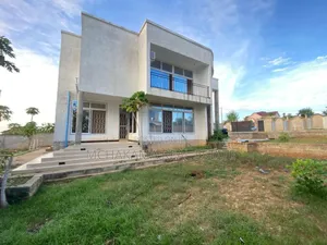 5bdrm House in Mchakama Real Estate, Bunju for sale