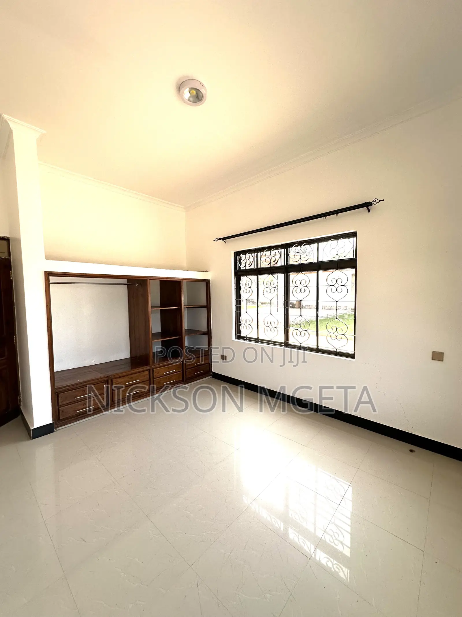 3bdrm Apartment in Dalali Nick Mwanza for rent