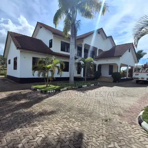 5bdrm Block of Flats in Mchakama Real Estate, Kunduchi for sale