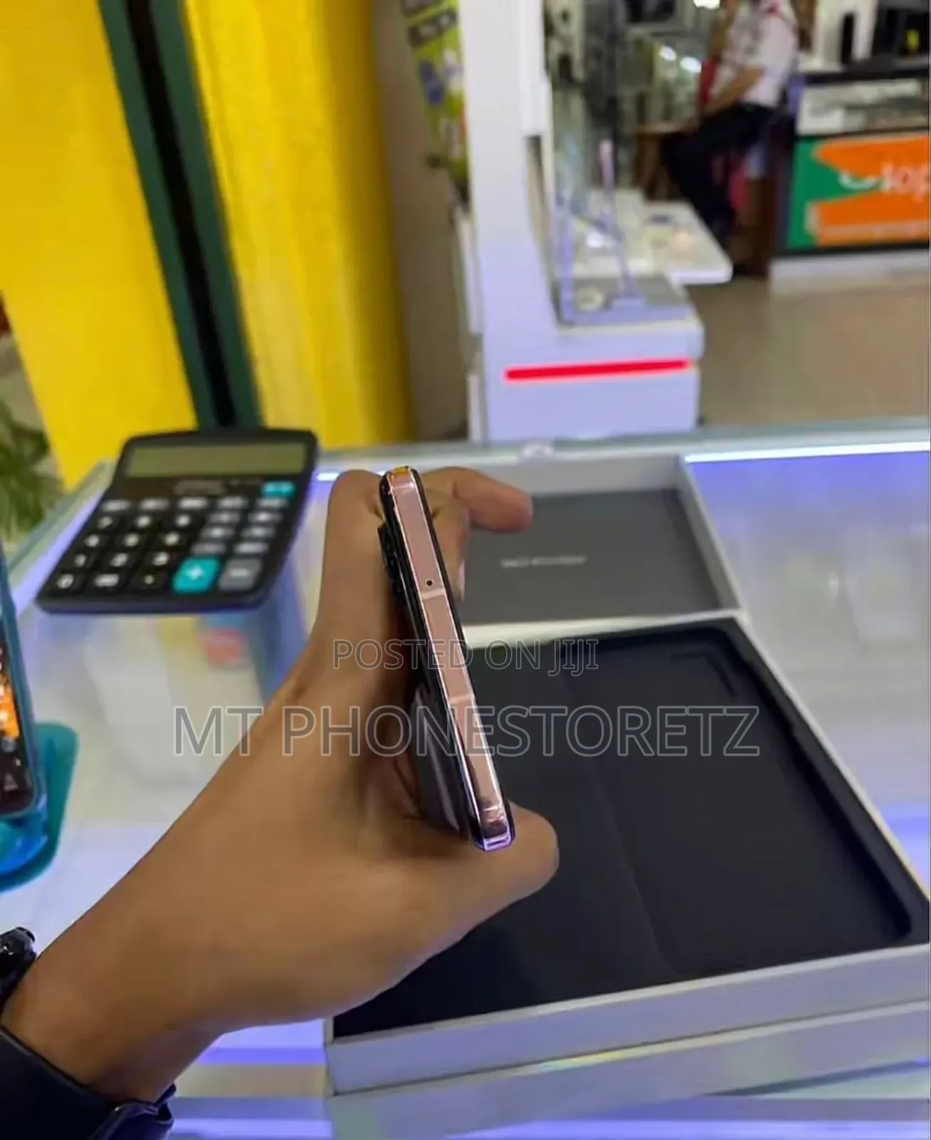 New Infinix Zero Flip 512 GB