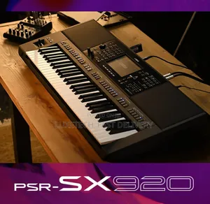 Yamaha PSR-Sx920 Professional Arranger Workstation Keyboard