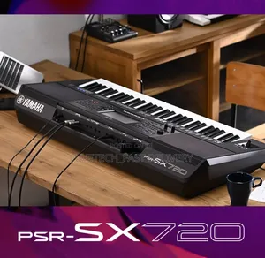 Yamaha PSR-Sx720, an Arranger Workstation Keyboard