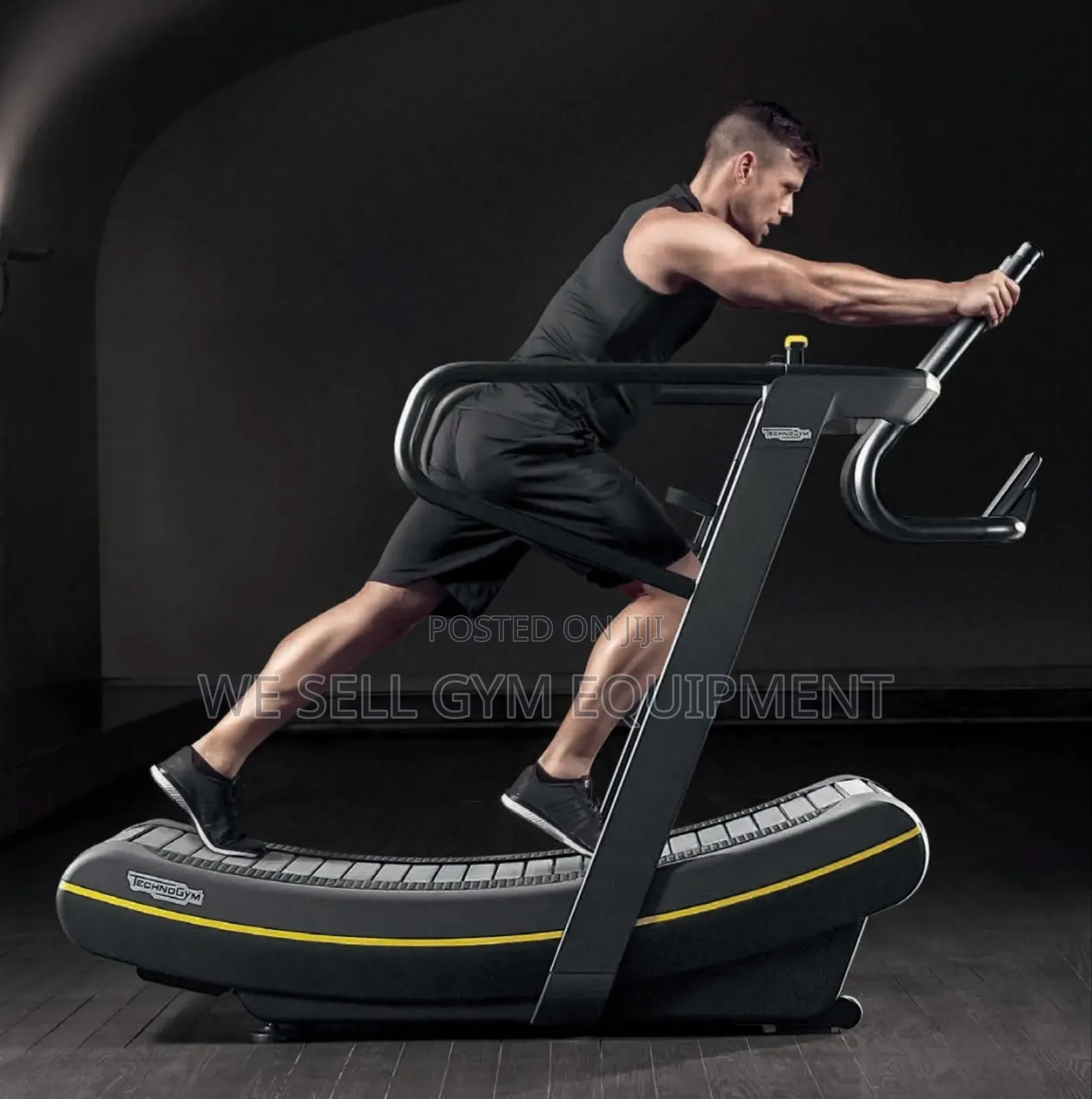 Curved Treadmill Does Not Use Electricity
