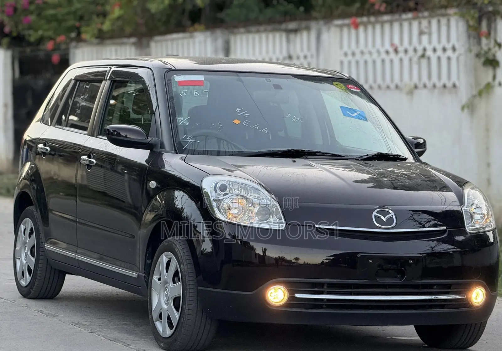 Mazda Verisa 2009 Burgundy