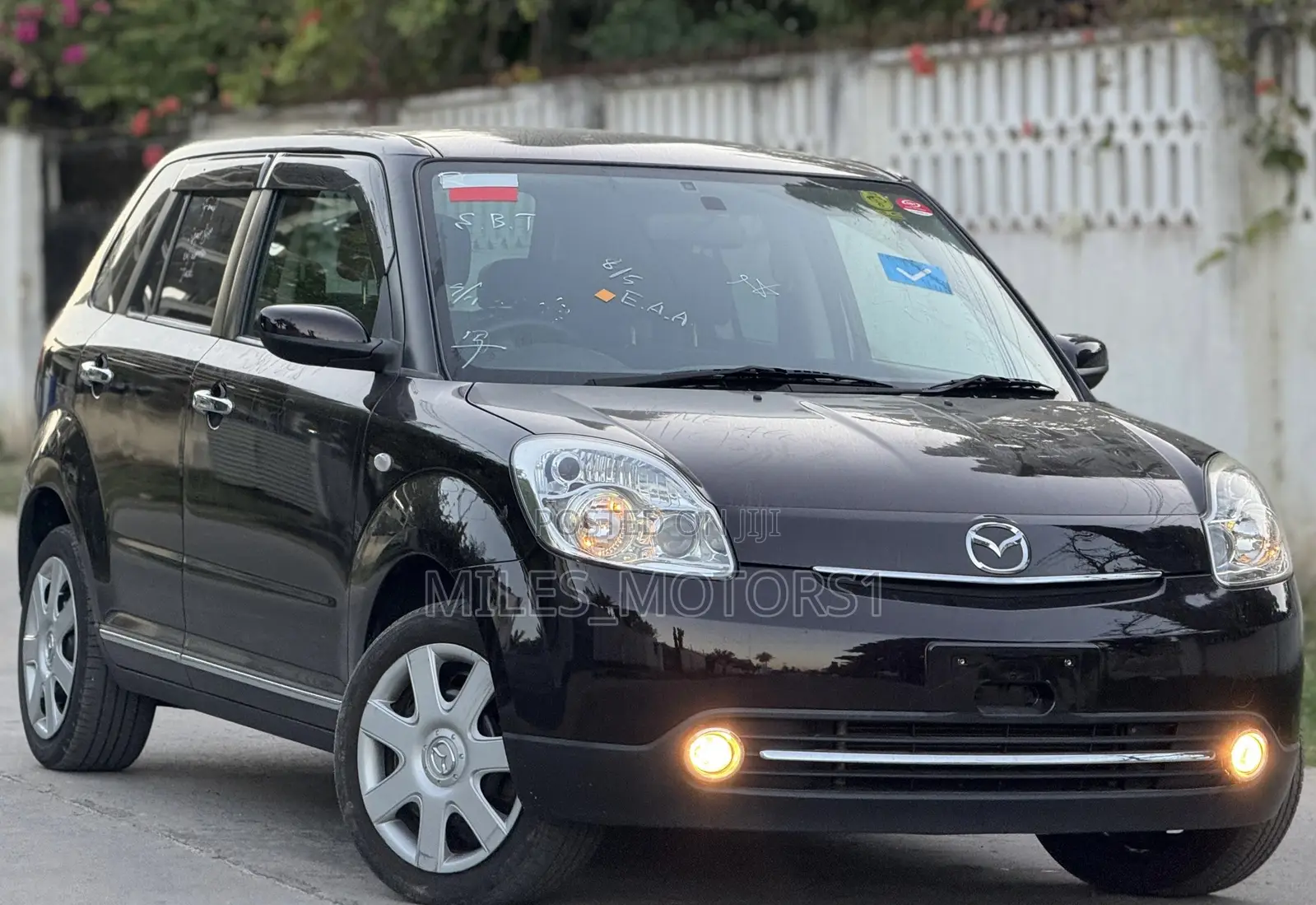 Mazda Verisa 2009 Burgundy