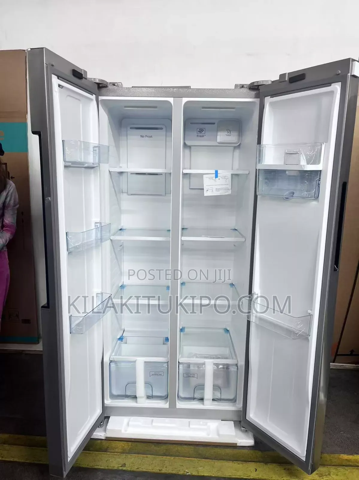 Side by Side Fridge 450l With Water Dispenser
