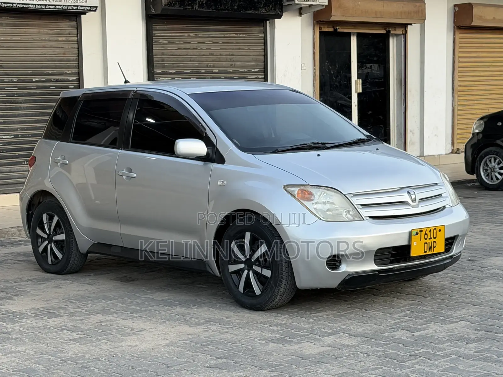 Toyota IST 2004 Silver