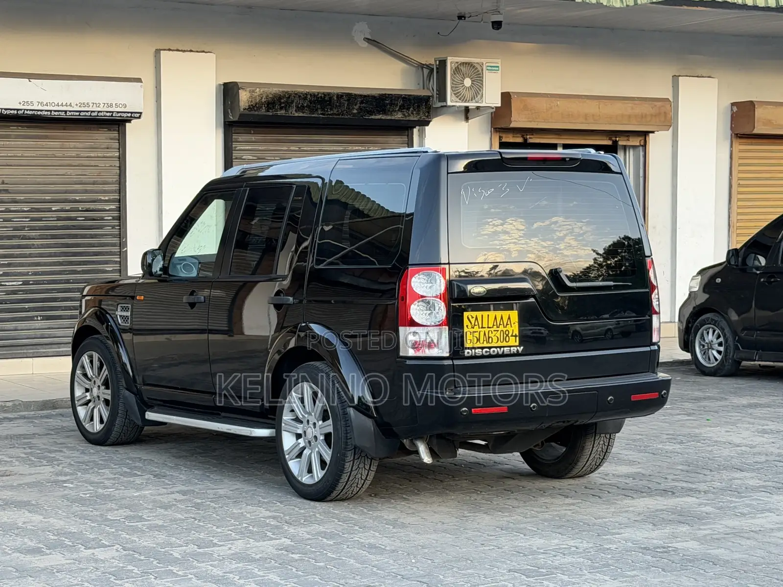 Land Rover Discovery 2009 Black