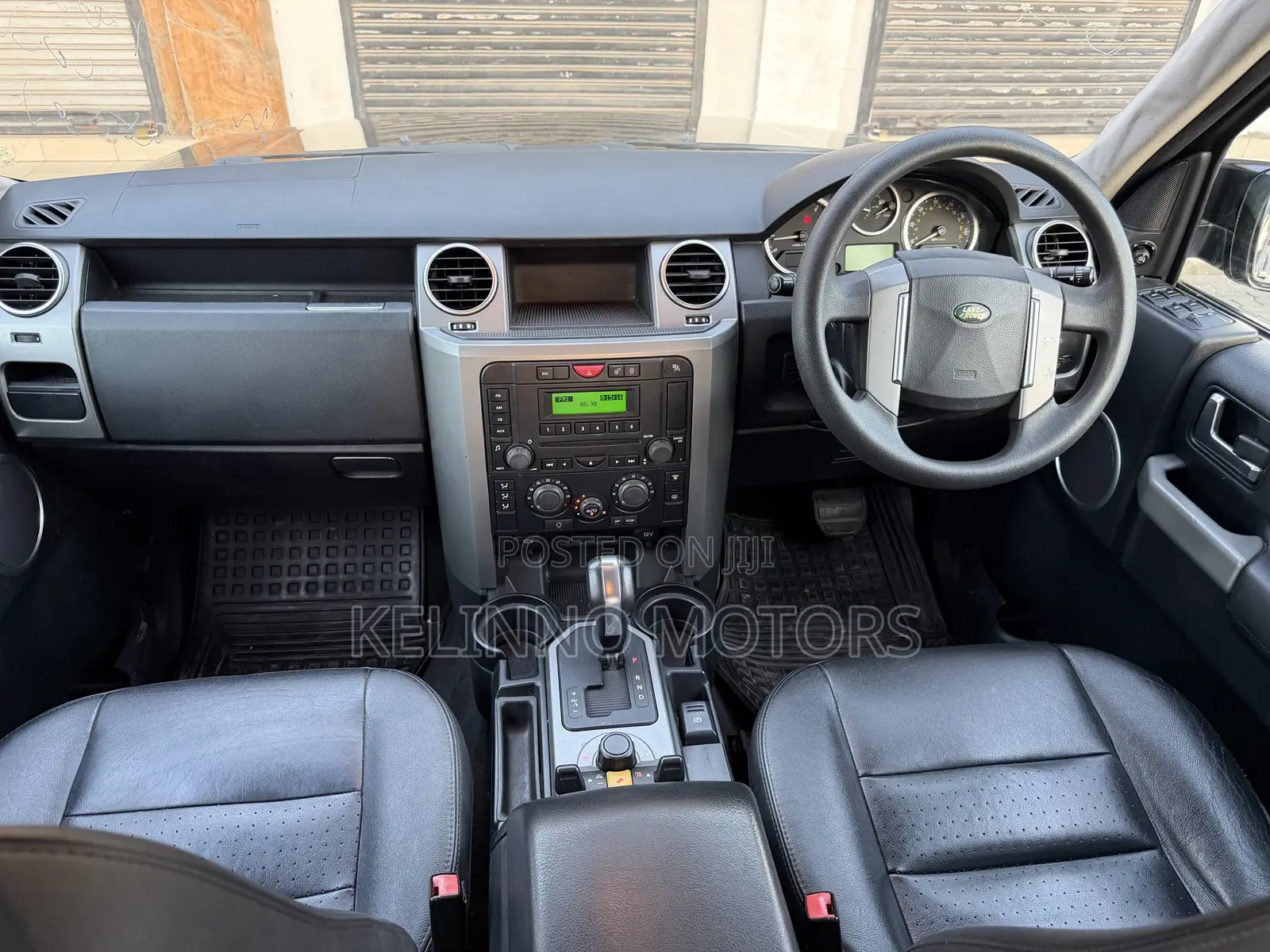 Land Rover Discovery 2009 Black