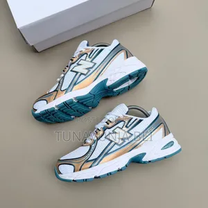 Nb 740 Sneakers 