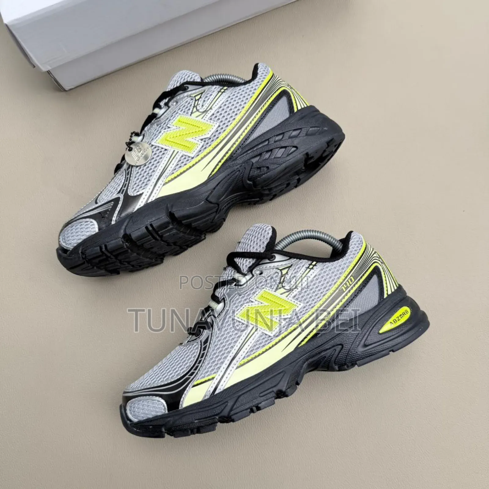 Nb 740 Sneakers 