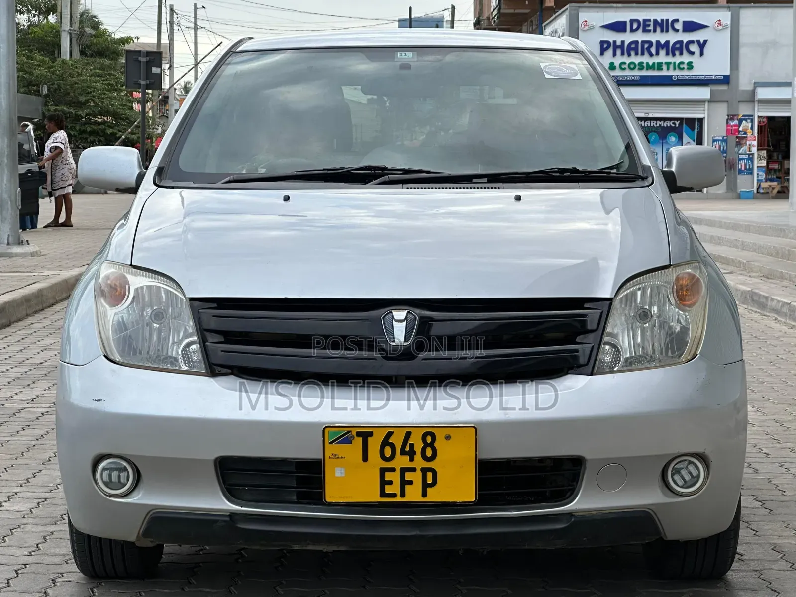 Toyota IST 2003 Silver