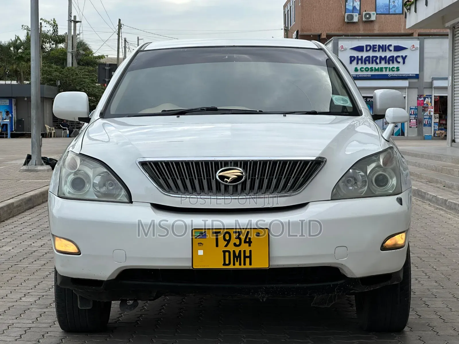 Toyota Harrier 2006 White