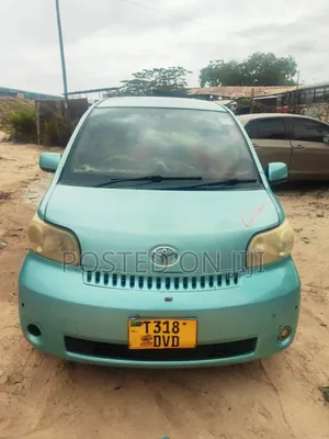 Toyota Porte 2005 Blue