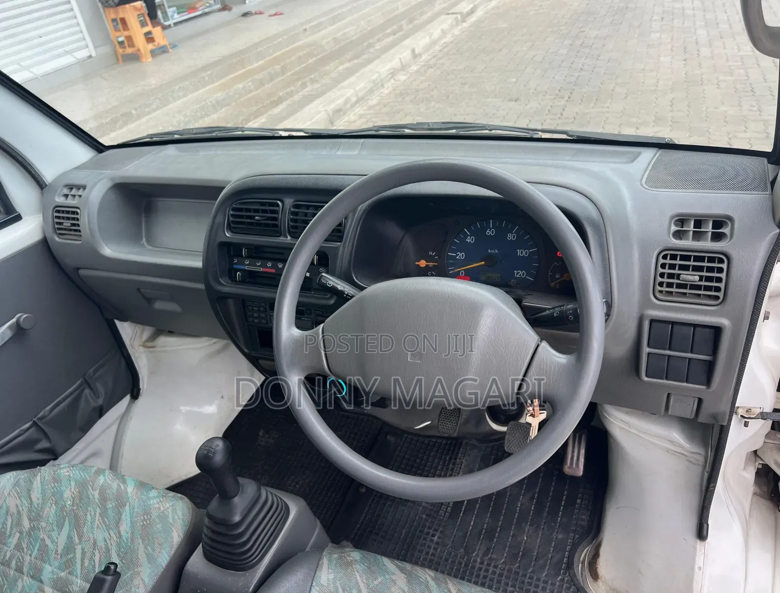 Suzuki Carry Truck 2014 White