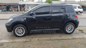 Toyota IST 2005 Black
