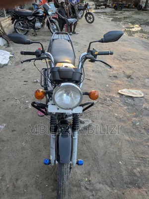 TVS HLX 125 2024 Black