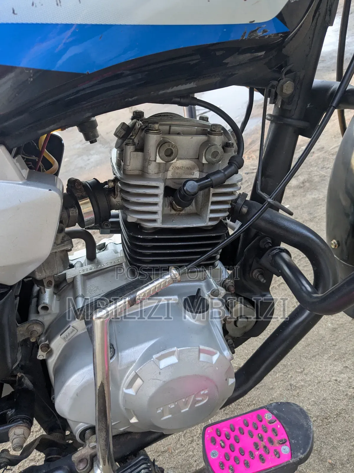 TVS HLX 125 2024 Black