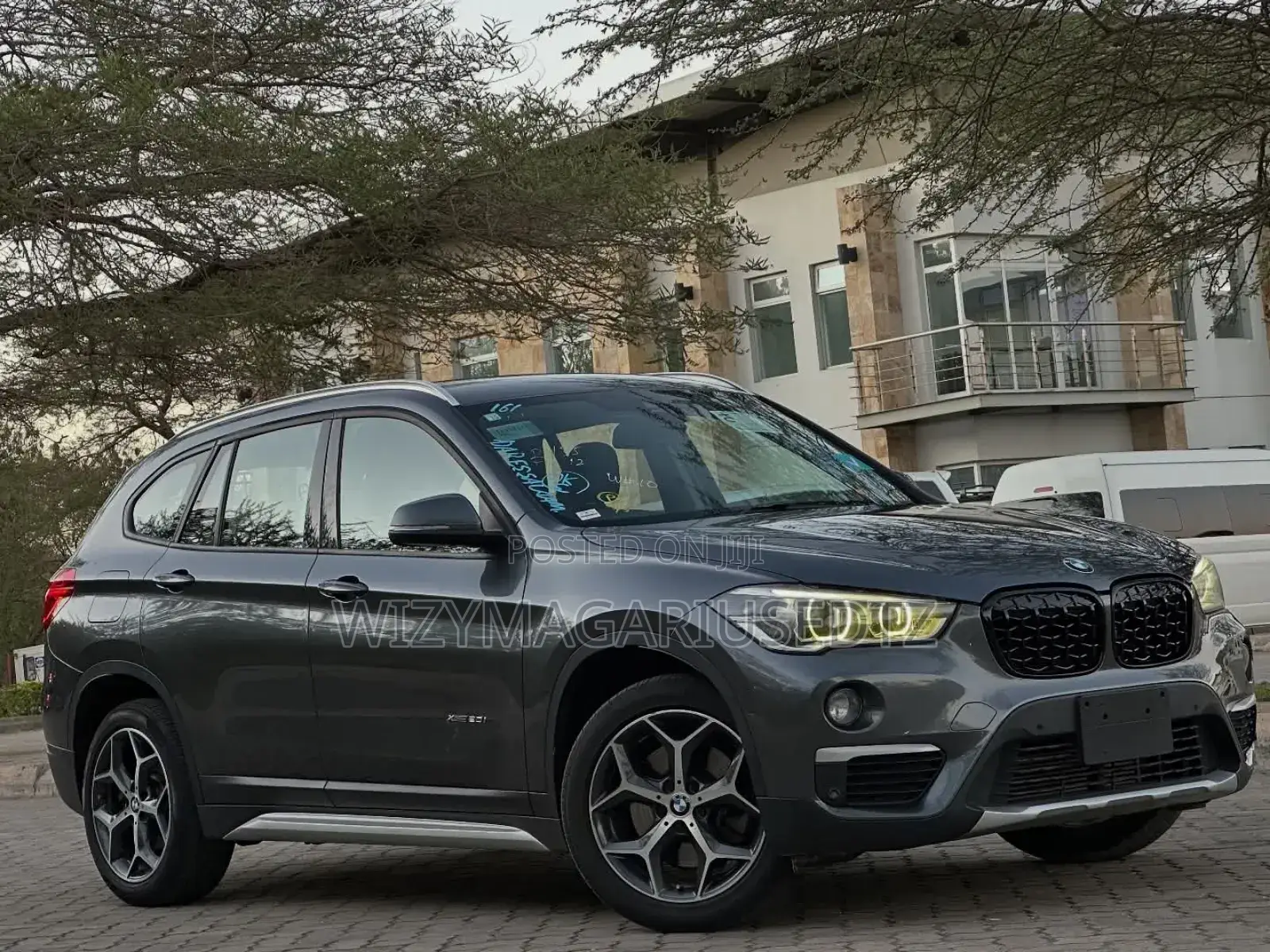 BMW X1 xDrive28i AWD 2016 Gray