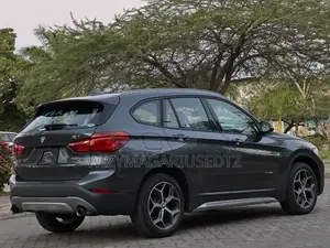 BMW X1 xDrive28i AWD 2016 Gray