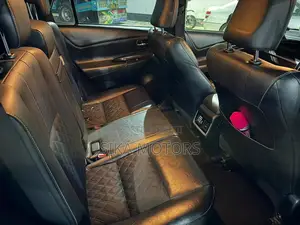 Toyota Harrier 2.0 4WD 2015 Black