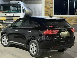 Toyota Harrier 2.0 4WD 2015 Black