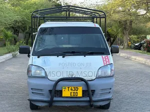 Toyota Lite-Ace 2015 White