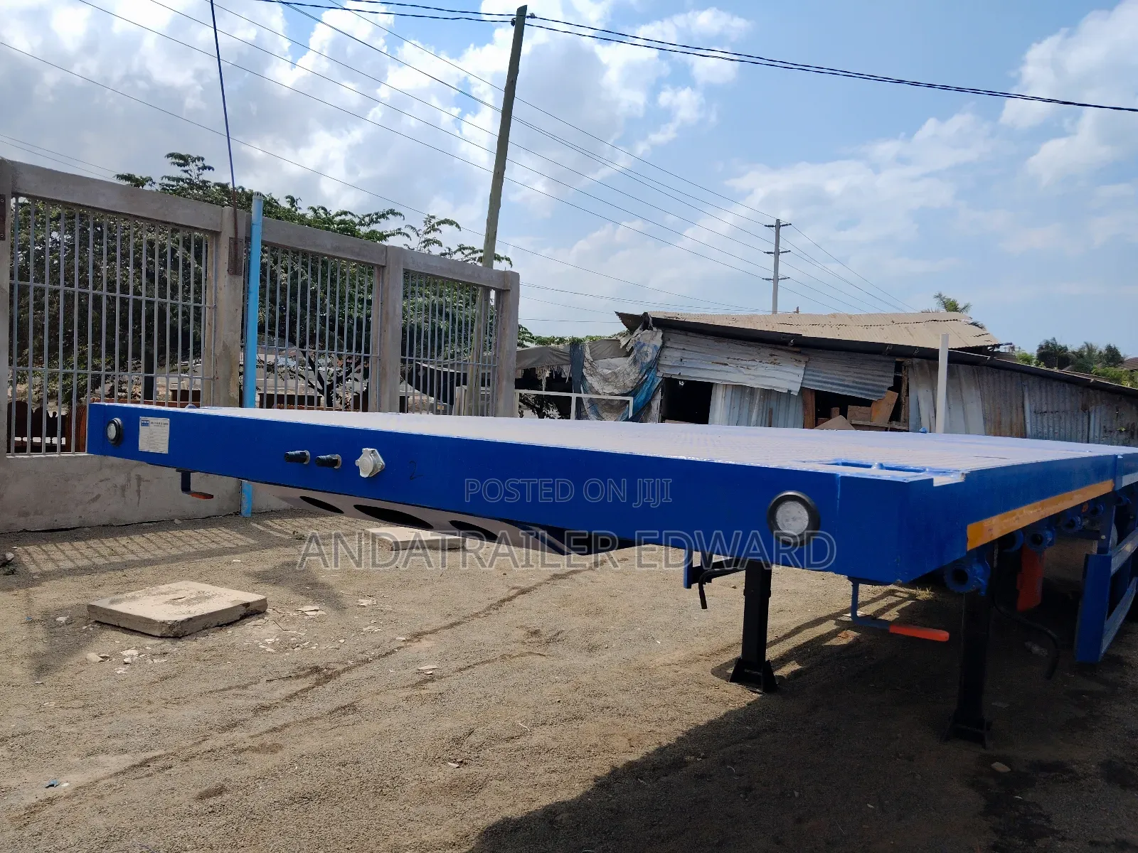 Flatbed Trailer With Spring