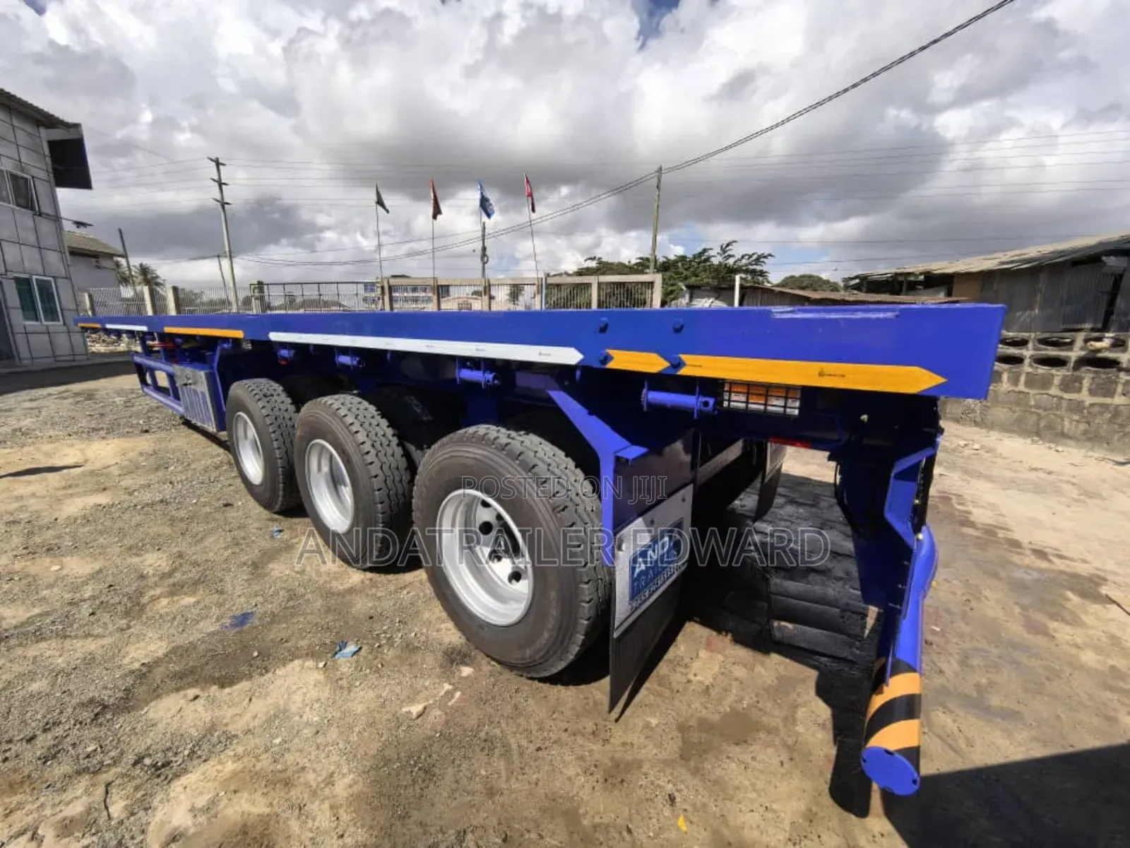 Flatbed Trailer With Spring