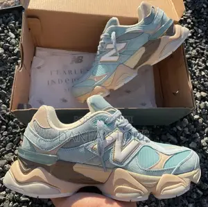 New Balance 9060 Sneakers