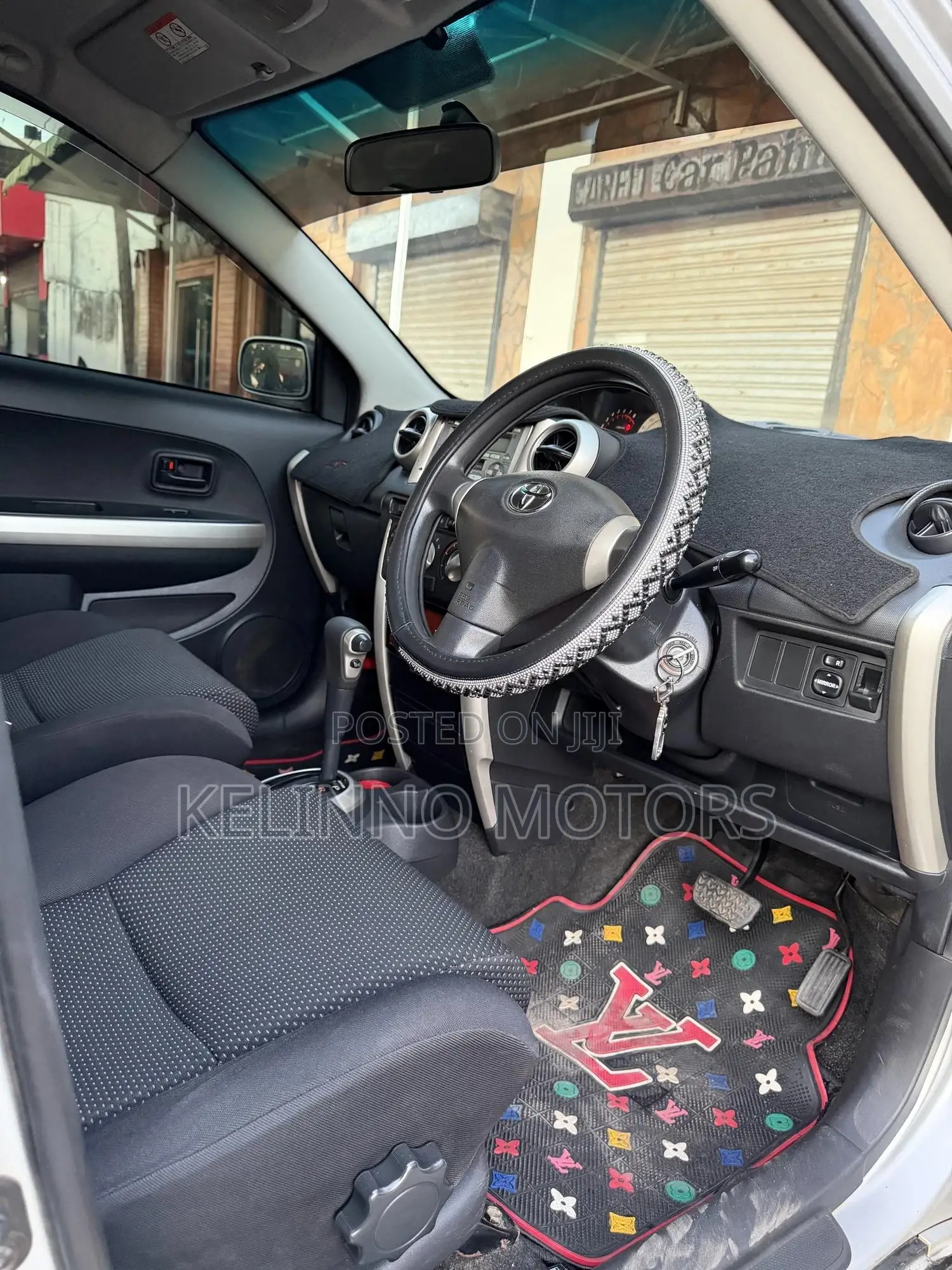 Toyota IST 2004 Silver
