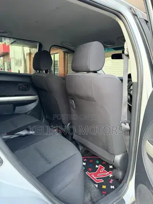 Toyota IST 2004 Silver